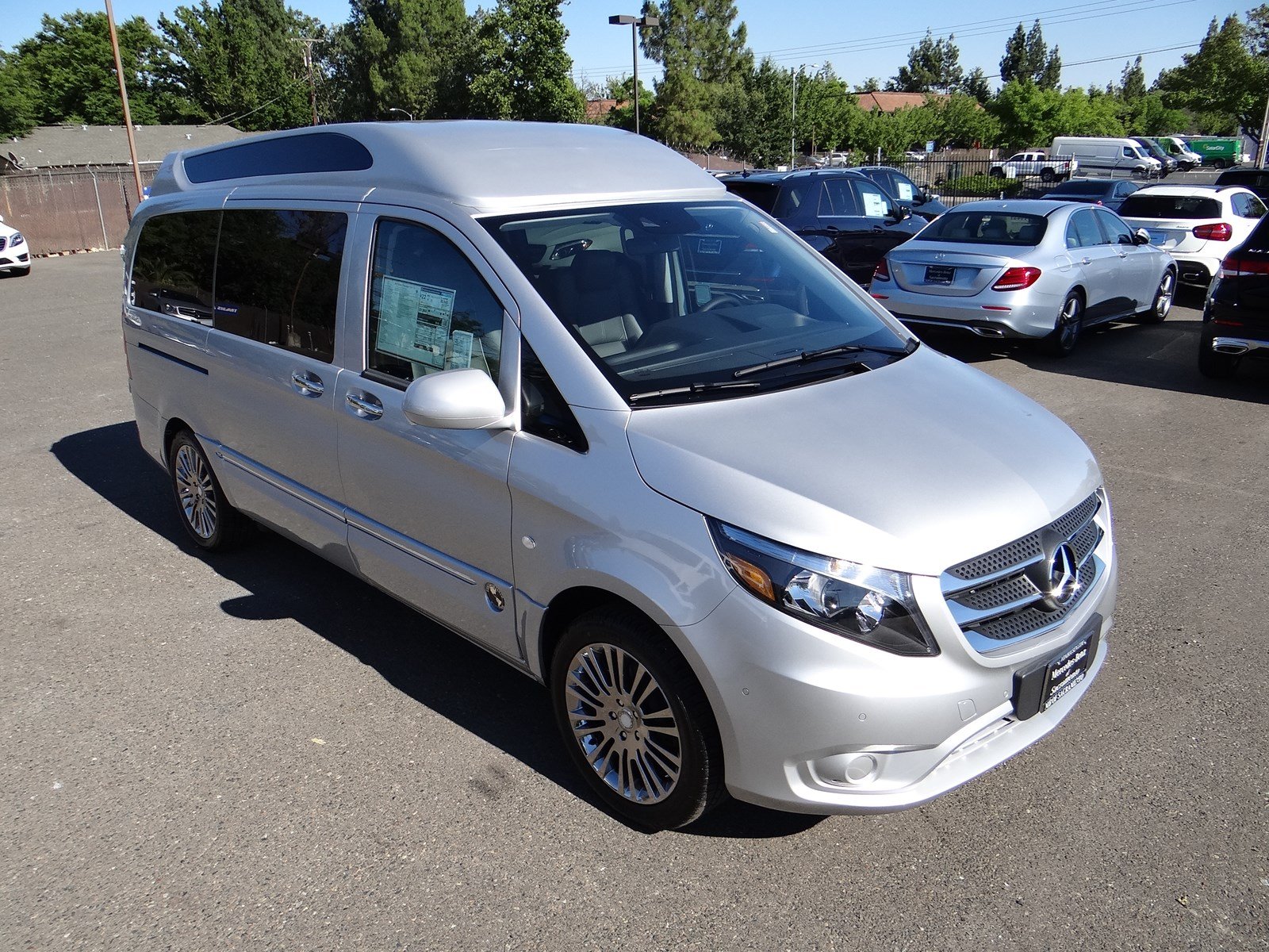 New 2017 Mercedes Benz Metris Passenger Van Mmpv2g Luxury Passenger In Sacramento M0052 